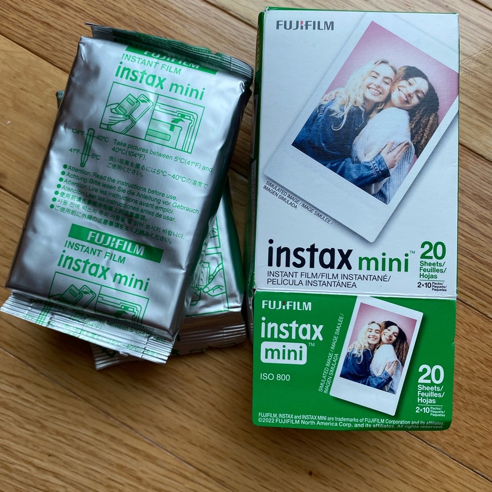 Fujifilm Instax Mini Film Pack - Green and White